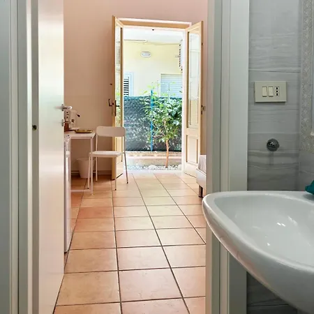 Gasthuis Holihome Eight Tortoreto