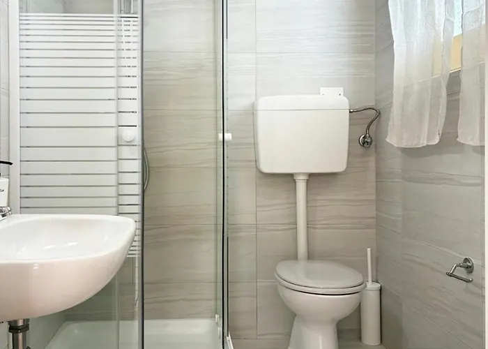 Holihome Eight 3* Tortoreto