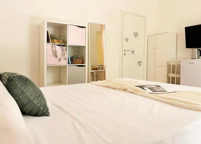 Holihome Eight Guest house 3*